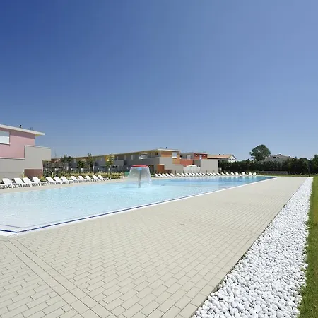 Bosco Dell'impero Nettuno Апартаменты Бибионе