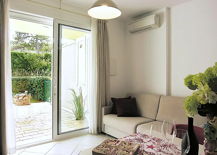 Bosco Dell'impero Nettuno Apartment *